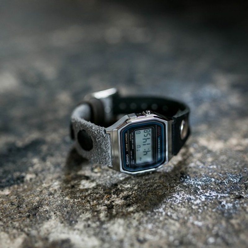 Velor and Nume leather 2TONE watch / Vintage black - 女表 - 真皮 黑色