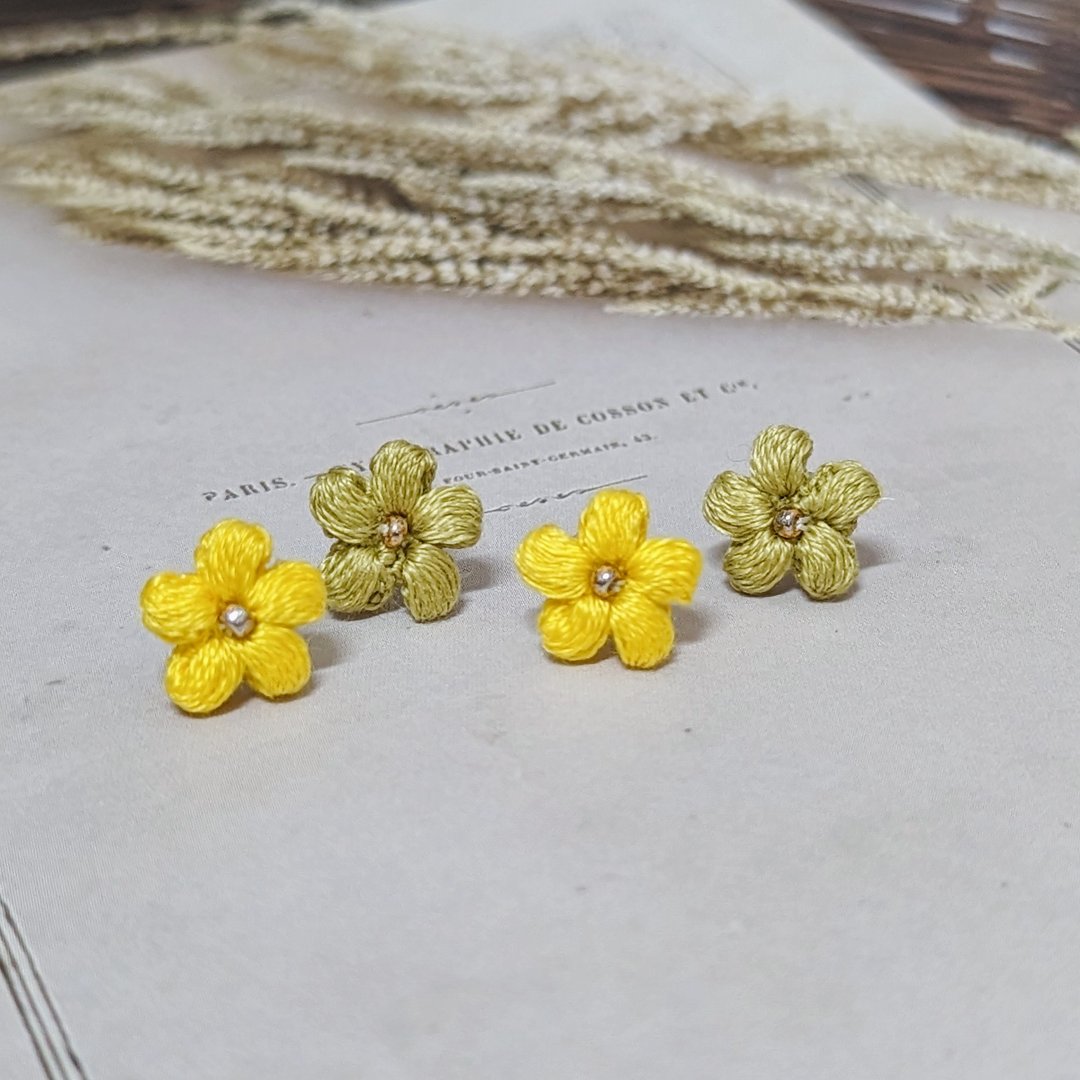 串珠 钩针 编织 刺绣 花 耳环  2对入 - 耳环/耳夹 - 其他材质 黄色