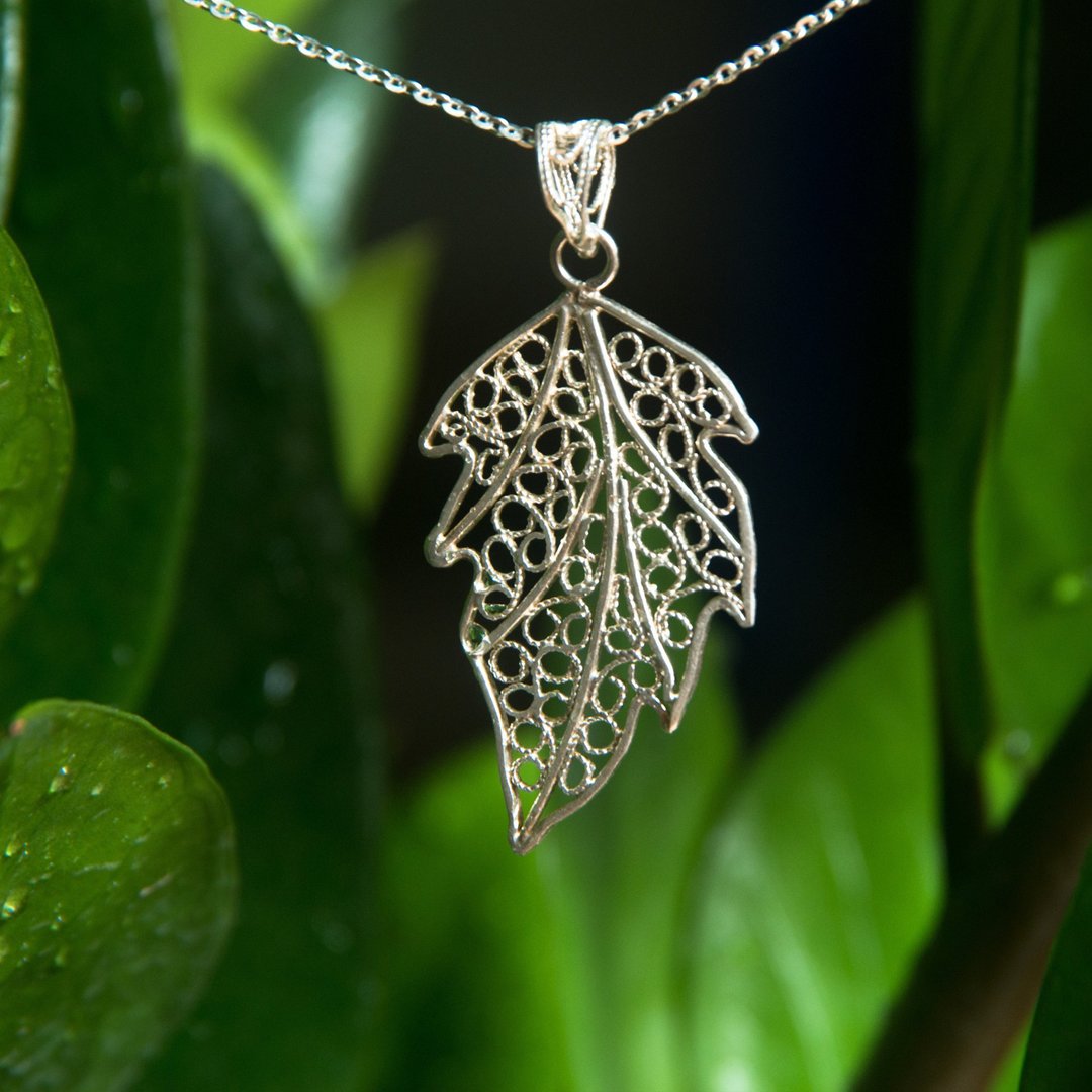 Leaf Pattern Necklace Handmade Silver Filigree AG999 | Jewelry Art Studio - 项链 - 银 银色