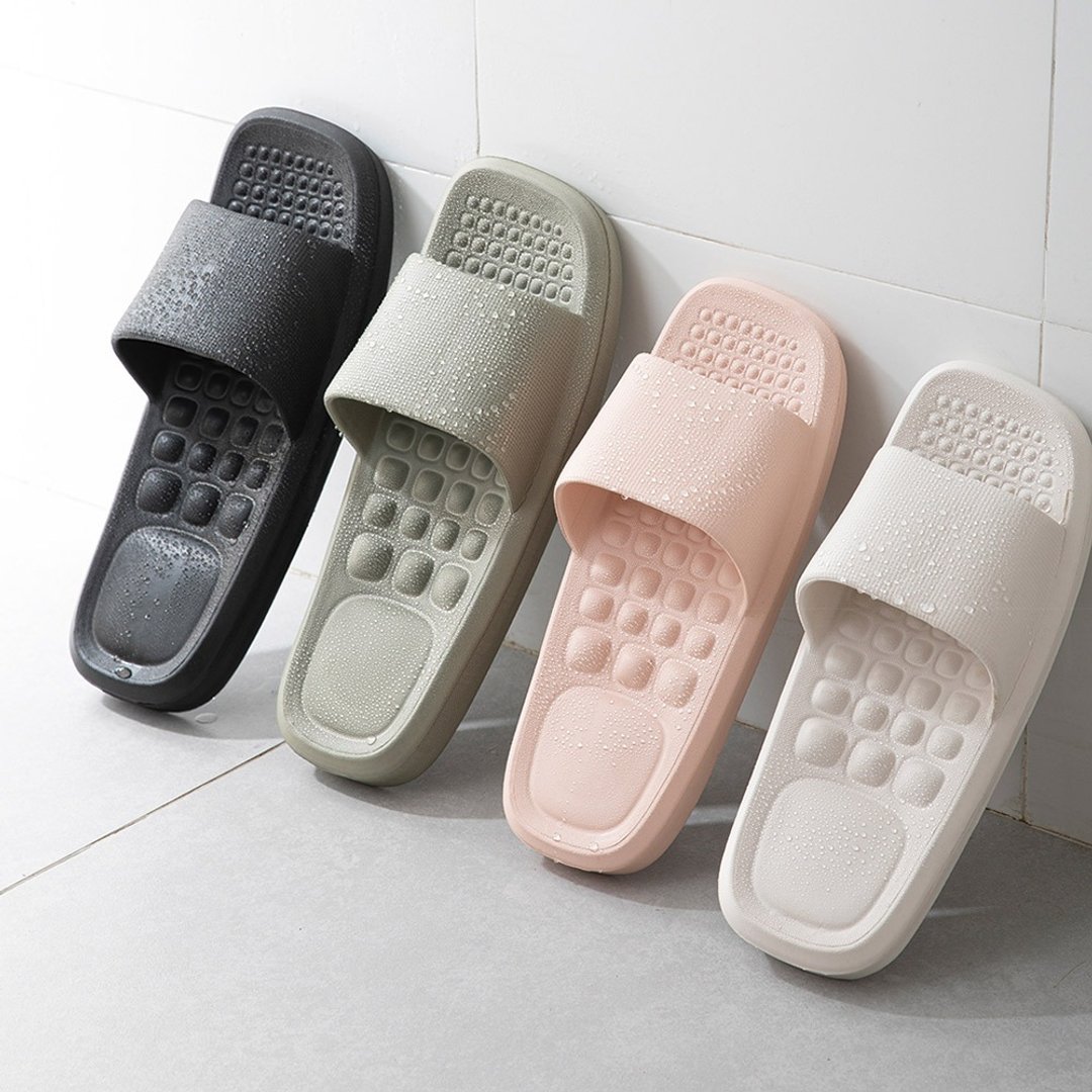 日本霜山 EVA轻量无臭防滑拖鞋 (按摩/室外/浴室/男女款多色选) - 拖鞋 - 塑料 多色