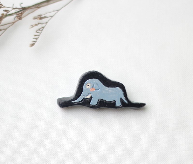 小王子 "大象帽子" 胸针 - 胸针 - 粘土 灰色