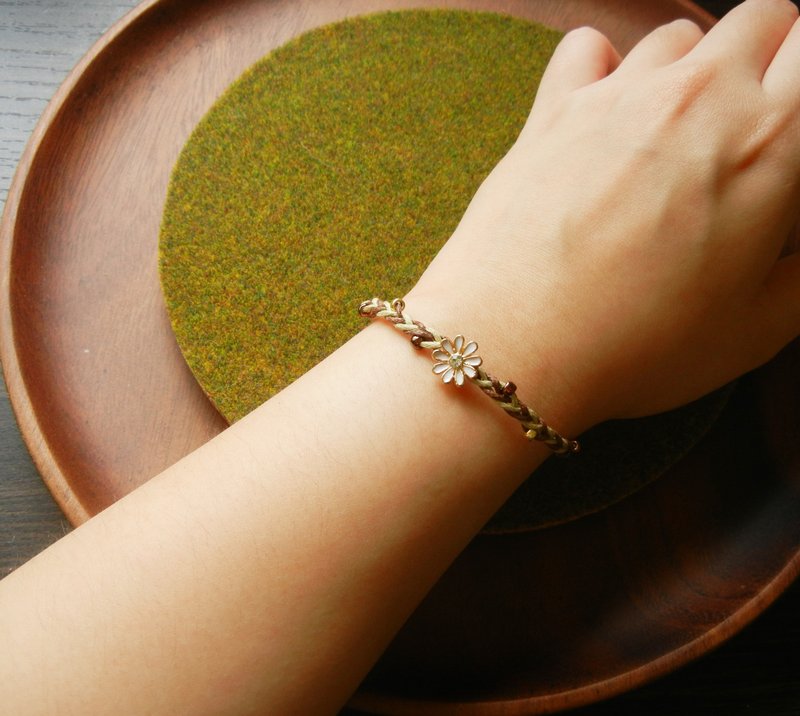 *coucoubird*小白花编织手链/可选择颜色 - 手链/手环 - 珐琅 咖啡色