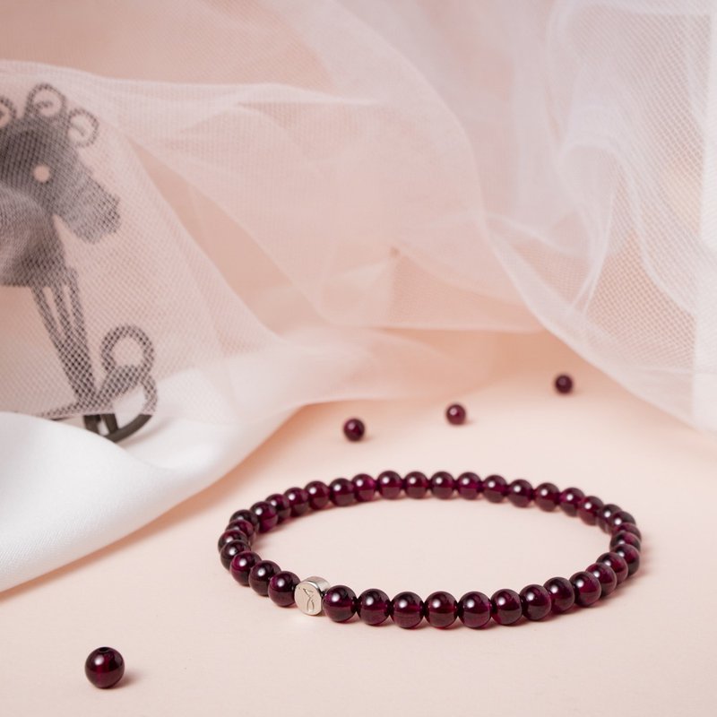 紫牙乌 | 天然能量手串 | 4-5mm - 手链/手环 - 水晶 紫色