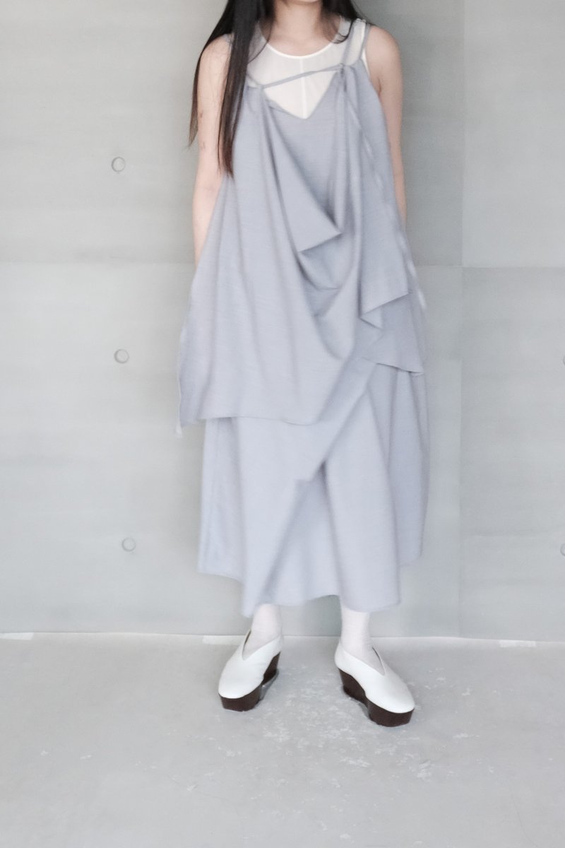 胸前坠片无袖上衣 - 女装上衣 - 羊毛 