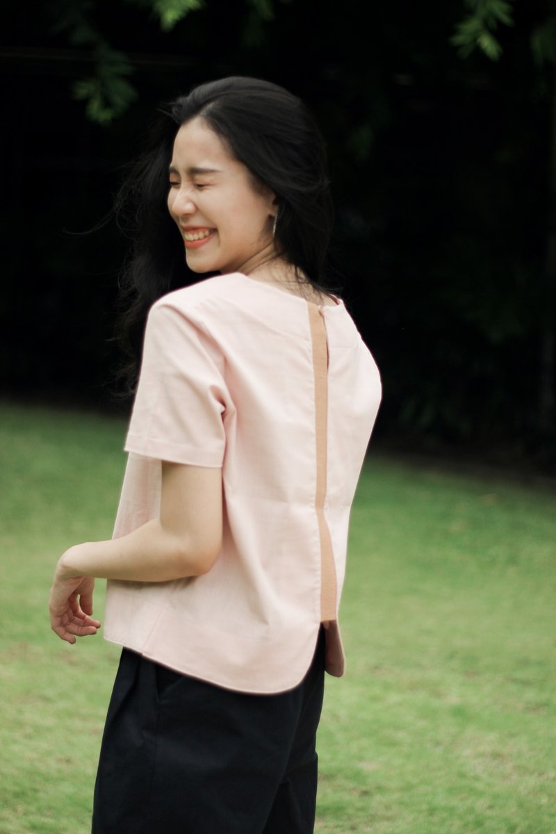 square neck pink linen-cotton crop top with weaved natural color fabric - 女装上衣 - 棉．麻 粉红色