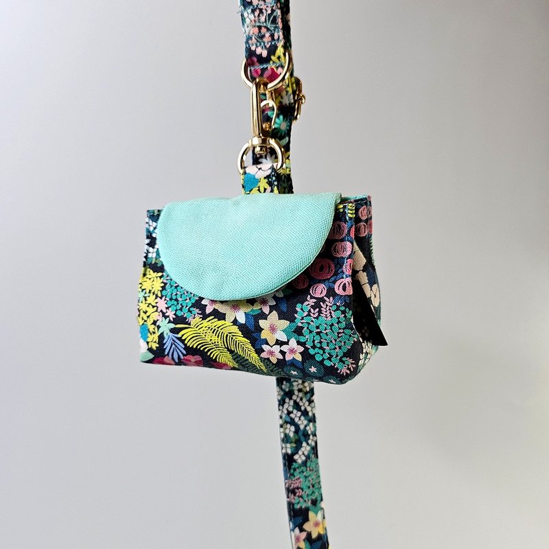 阁楼花园 |带有图案的织物狗屎袋收纳袋 - 外出包 - 棉．麻 白色