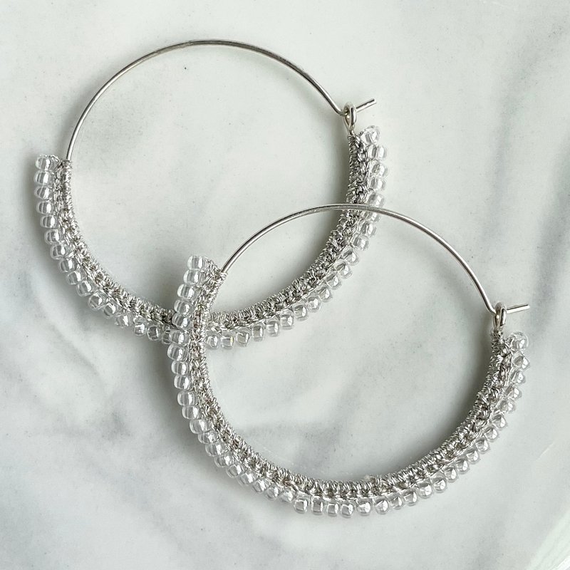 耳饰 • 大弯月珠珠耳环 • 925纯银耳圈 - 耳环/耳夹 - 银 