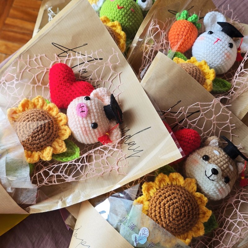 接单后制作 毕业花束 感谢师长 毛线花束 小猪花束 毛线花束 - 干燥花/捧花 - 棉．麻 