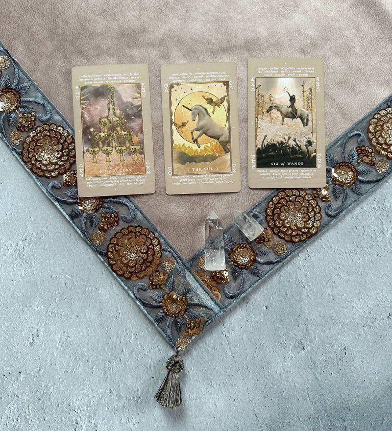 塔罗布。日本制造。手工制作的。奢华设计　高档绣花带。 - 地垫/地毯 - 绣线 多色