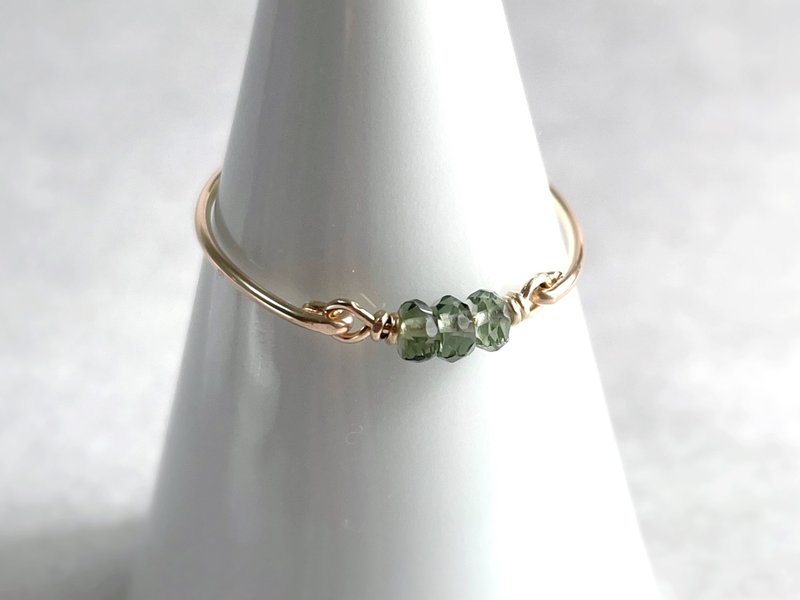 小巧莫尔达维石简约戒指 - 戒指 - 宝石 绿色