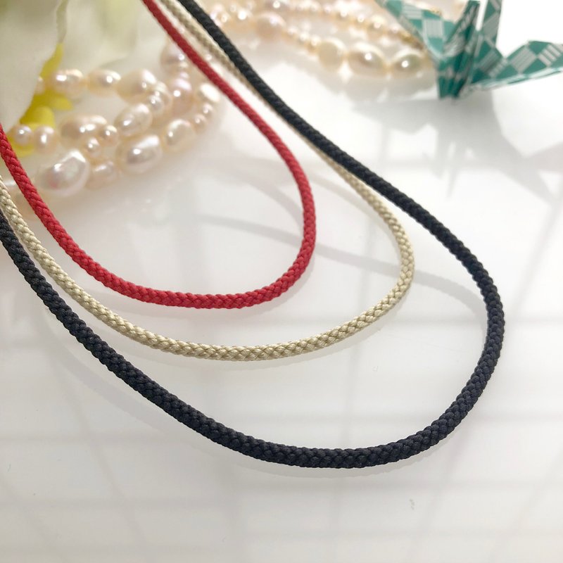纯丝江户 Uchihimo 2mm 编绳非常适合项链和手链京都 Kumihimo 1m编绳出售 京都传统 Kumihimo Mizen 系列 - 金工/饰品 - 丝．绢 红色