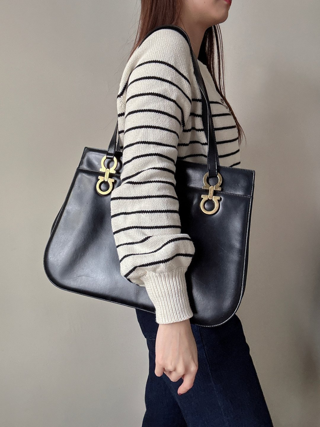 中古正品 Salvatore Ferragamo 真皮 托特包 Tote 黑金 - 侧背包/斜挎包 - 真皮 黑色
