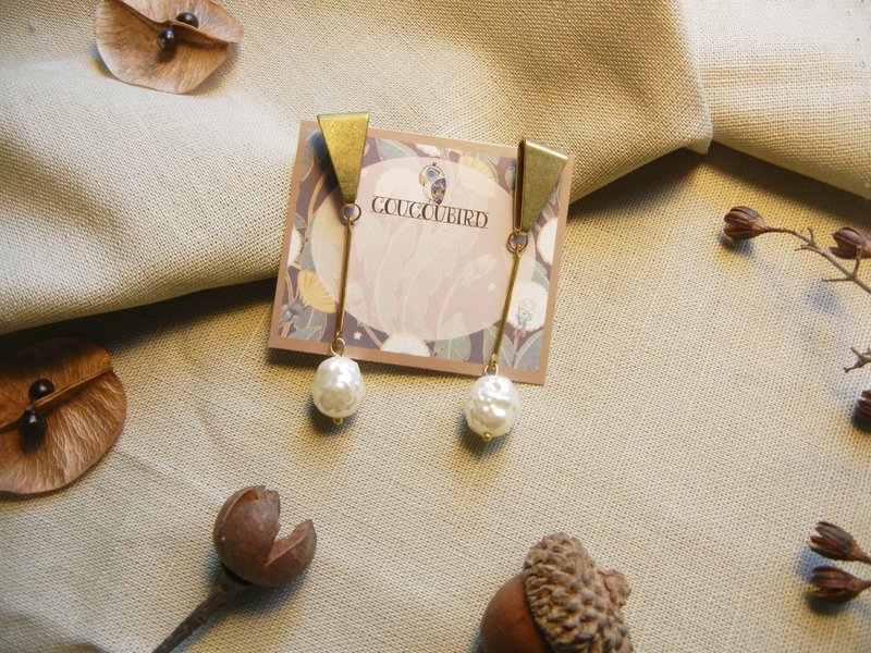 *coucoubird* 复古风珍珠垂吊耳环 - 耳环/耳夹 - 铜/黄铜 金色