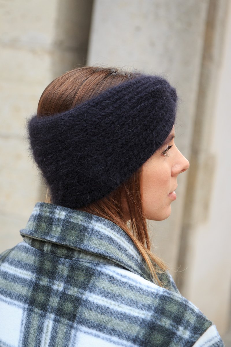 Angora headband. Twist knitted ear warmer. Fluffy head wrap. wide black headband - 发带/发箍 - 羊毛 黑色