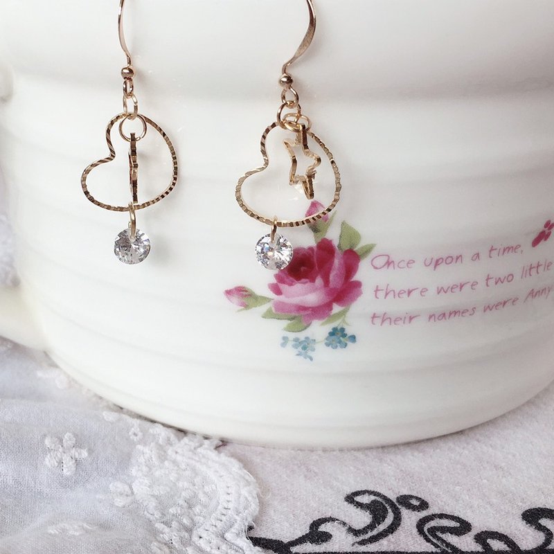 FOX Garden BELIEVE 心里有星星耳环 - 耳环/耳夹 - 其他金属 金色