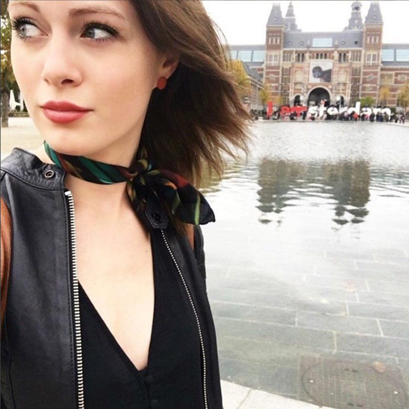 ♦ 限量发行 ♦ "Blindspot" 盲点  纯丝绉绸丝巾 巴黎女人的时尚关键 意大利制造 - 丝巾 - 丝．绢 多色