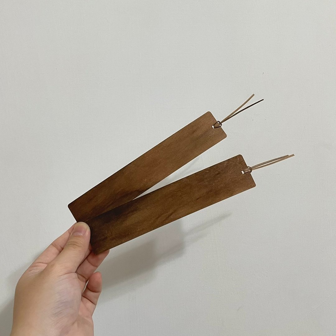 真皮书签 - 薄  - 胡桃木棕 - 手工染 - 书签 - 真皮 咖啡色