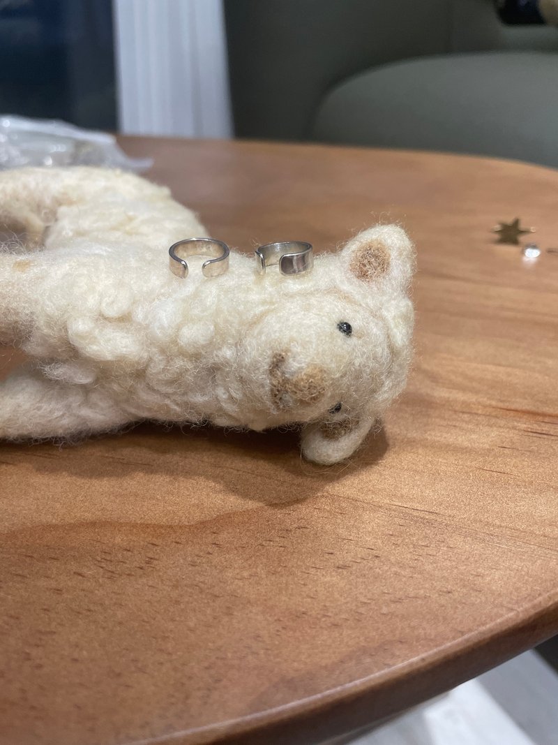 小c耳骨夹 - 耳环/耳夹 - 纯银 银色