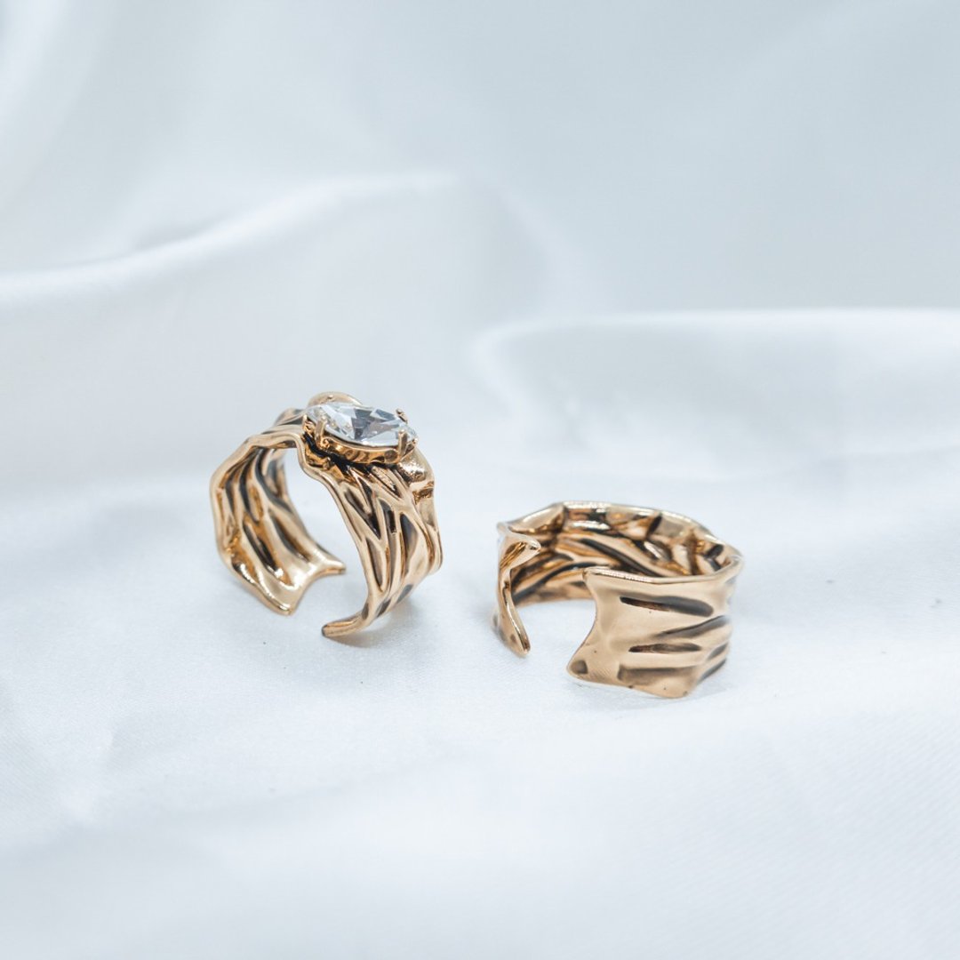古金色 缎带 白色马眼钻 戒指 - 戒指 - 其他金属 金色