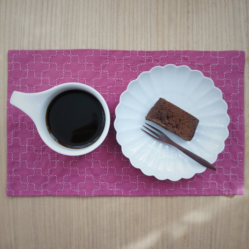 Handmade tea mat  SASHIKO purple SR-P - 餐垫/桌巾 - 棉．麻 紫色