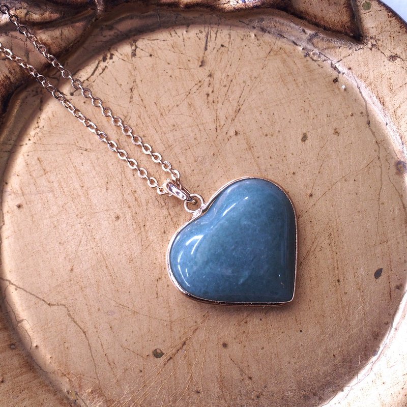 超美的 大颗 心型 绿色砂金石 东菱玉 镀金项链 Aventurine - 项链 - 半宝石 绿色