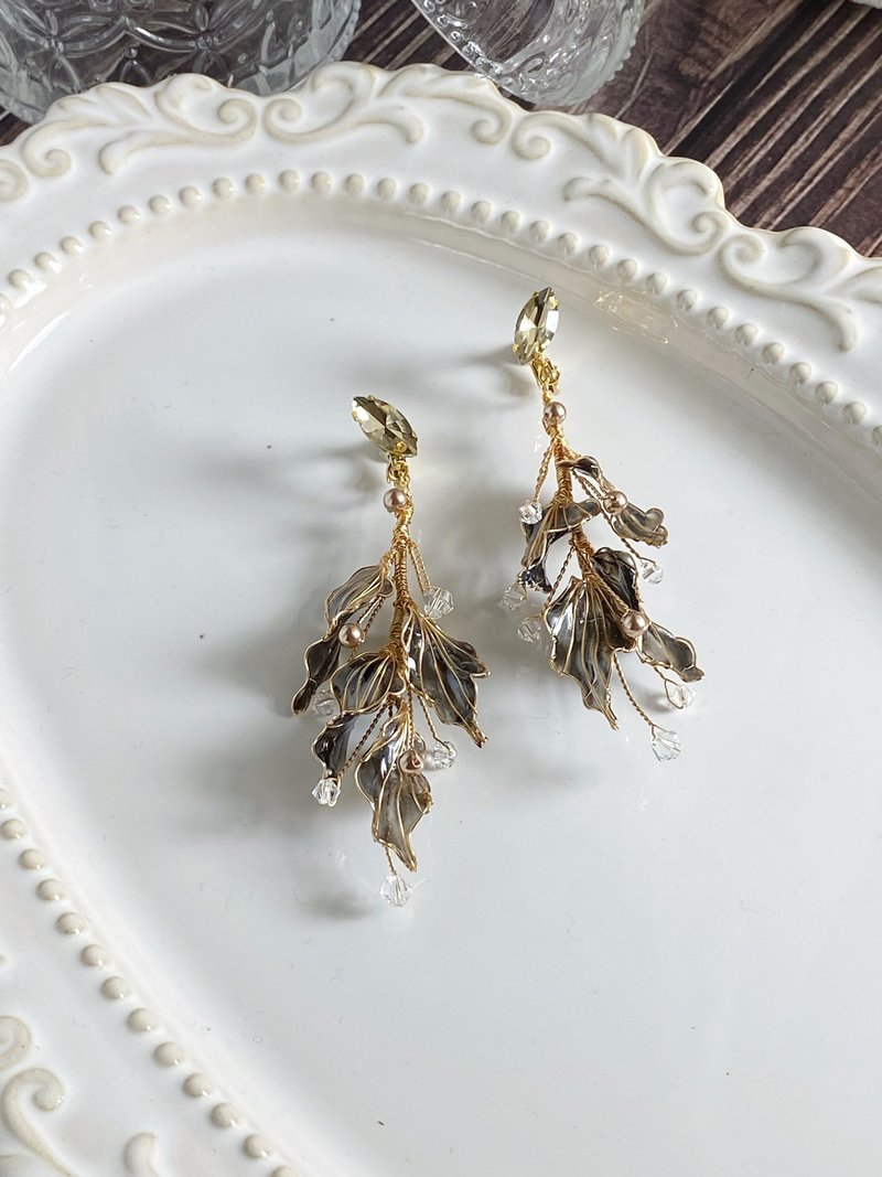 【圣诞礼物】【送礼】黑耀羽翼 swarovski水晶树酯长耳环 - 耳环/耳夹 - 水晶 黑色