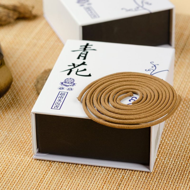 青花-九品越南惠安沉香-16片小盘香 - 香薰/精油/线香 - 其他材质 白色