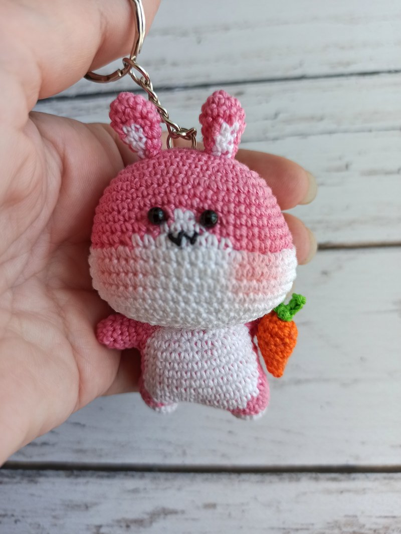 Crochet keychain cute bunny, rabbit symbol of the year , bunny Christmas gift - 钥匙链/钥匙包 - 棉．麻 粉红色
