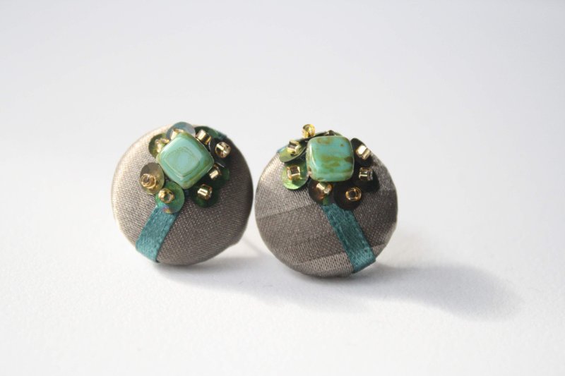 kurumi - 耳环/耳夹 - 其他材质 卡其色