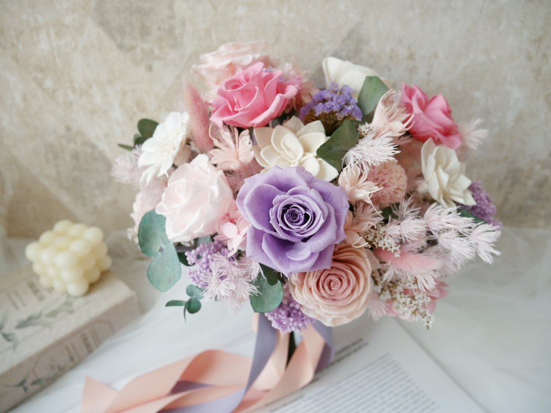 自然型手绑不凋捧花【甜蜜花园】永生花/拍婚纱/登记结婚花束 - 干燥花/捧花 - 植物．花 粉红色