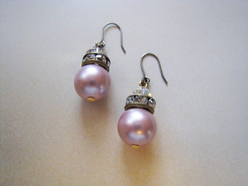 Czech Glass Pearl & Swarovski Crystal Pierced Earrings＜R：Pink＞Bridal* - 耳环/耳夹 - 玻璃 粉红色
