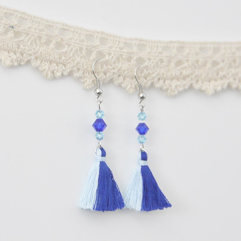 双色流苏。捷克水晶。耳环 Two Colorway Tassel。Crystal。Earring - 耳环/耳夹 - 绣线 蓝色