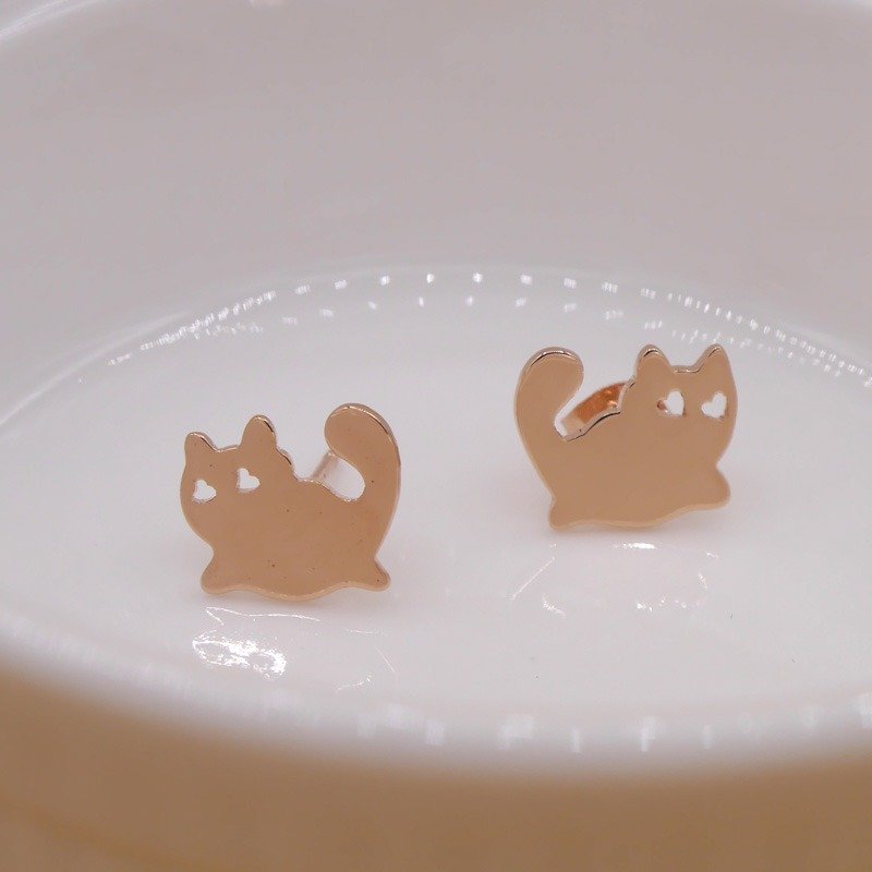 Handmade Little Cat Earring - Pink gold plated on brass Little Me by CASO - 耳环/耳夹 - 其他金属 粉红色