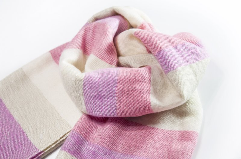 情人节礼物 生日礼物 限量一件 纯羊毛披巾 / boho氂牛毛针织围巾 / 手织围巾 / 针织披巾 / 盖毯 / 纯羊毛围巾 / 纯羊毛披巾 -简约条纹香草草莓 - 丝巾 - 羊毛 多色