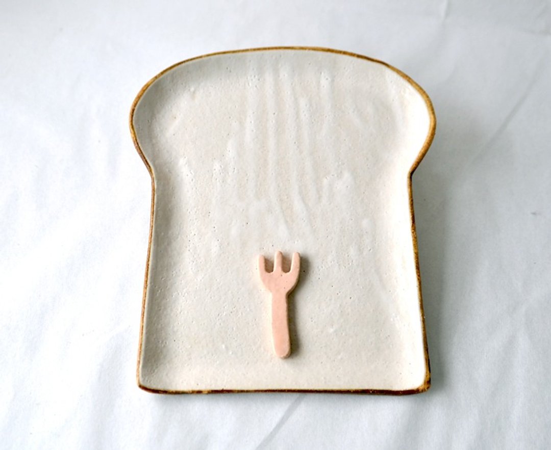 a dish of bread with a large size for a lunch plate - 花瓶/陶器 - 陶 白色