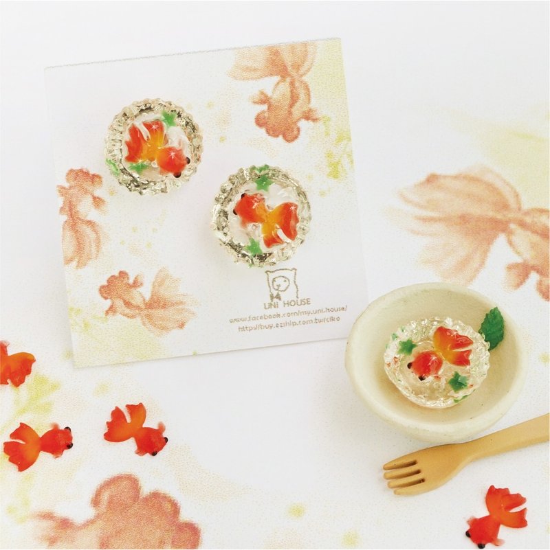 羊奶的家*手作/吉祥富贵和风金鱼菓子(钢针.硅胶耳夹) - 耳环/耳夹 - 粘土 红色