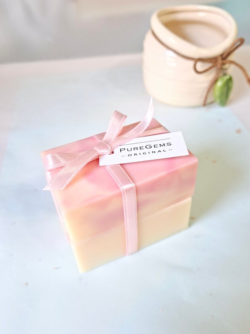 PUREGEMS。粉红沐浴皂 + 好贴心家事皂。 2入组。 - 肥皂/手工皂 - 其他材质 粉红色