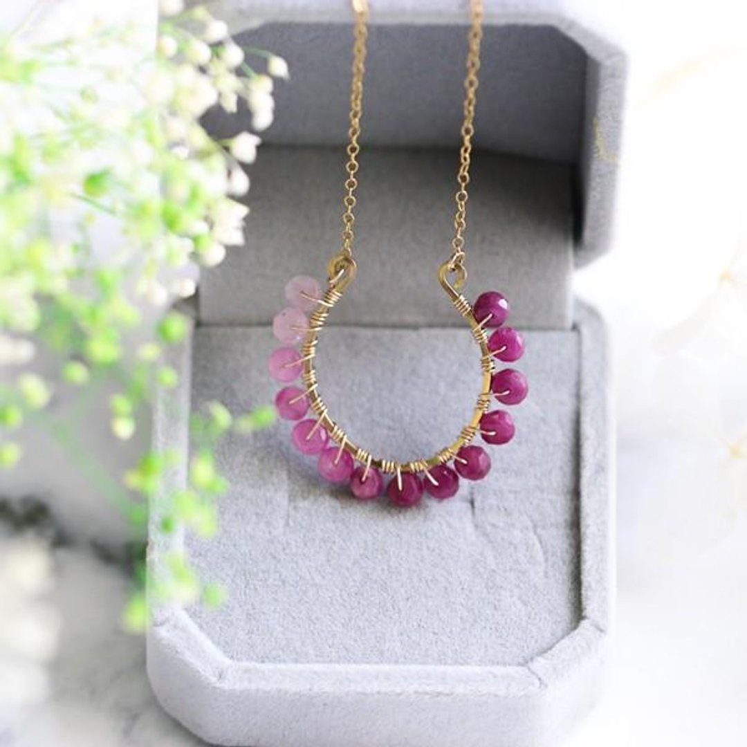 Horseshoe Gradient Ruby Necklace July Birthstone Big - 项链 - 宝石 红色