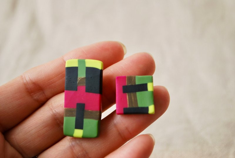 方形长方形不对称耳环，粉红、绿和黑色 - 耳环/耳夹 - 粘土 多色