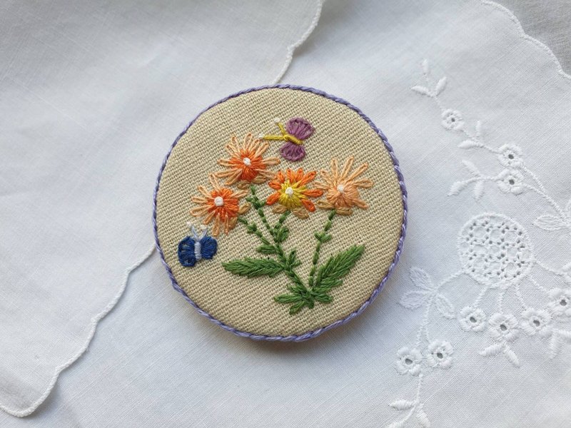 手工刺绣花别针/淡然系列/单蝶/双蝶 - 胸针 - 绣线 