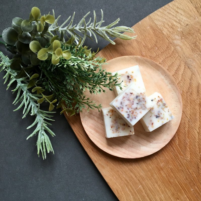 4 Sweet Olive Melts | Scented Soy Wax Melts | Dried Flowers Infused Bricks - 香薰/精油/线香 - 蜡 
