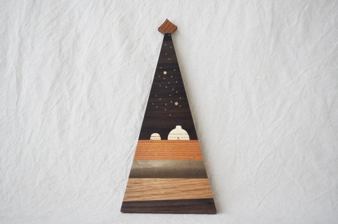 Christmas tree in the landscape of the holy night 5 - 墙贴/壁贴 - 木头 