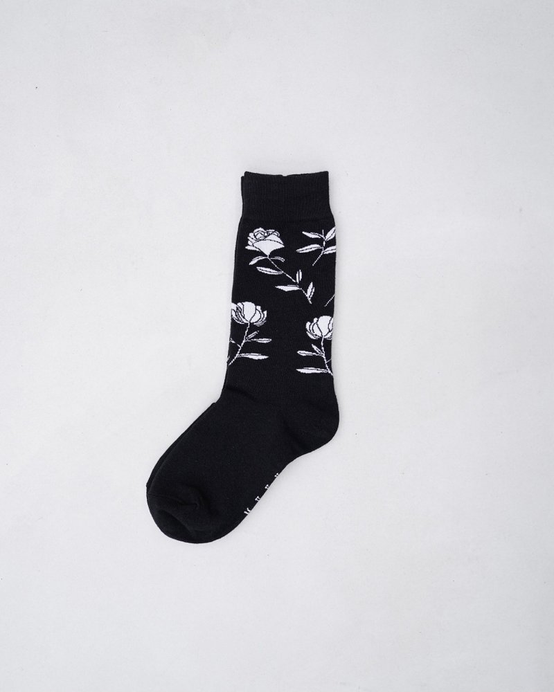 MUKK DESIGN 黑白玫瑰袜 - 袜子 - 棉．麻 黑色