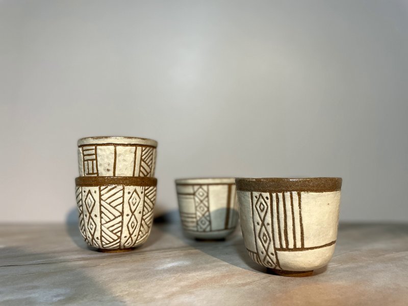 摘星楼 手工图腾茶杯 - 茶具/茶杯 - 陶 