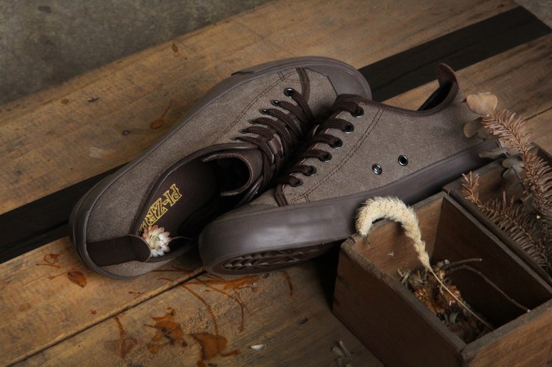 PI-ZERO 复古风 深咖色 水洗帆布 加硫鞋 - 男款休闲鞋 - 棉．麻 咖啡色