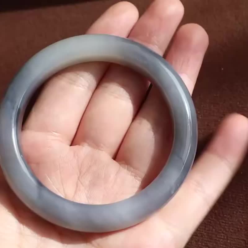 天然紫罗兰和田玉手镯 料子细腻脂份厚 57圈口情人节生日礼物收藏 - 手链/手环 - 玉石 