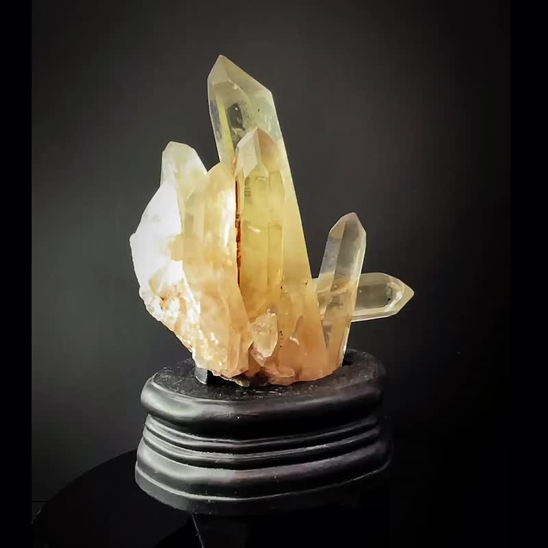 纯天然珍贵黄水晶簇  马达加斯黄水晶原矿石 黄晶簇 财富能量 - 摆饰 - 水晶 黄色
