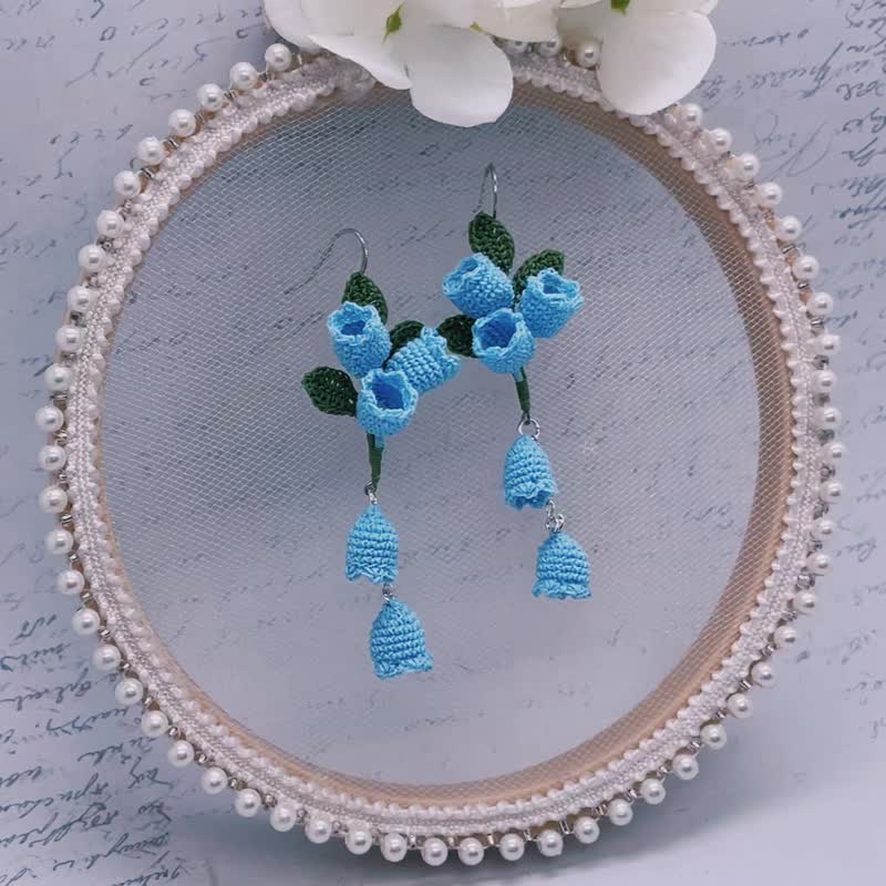 Dangle earrings, Crochet flower earrings, Bell earrings, Blue earrings - 耳环/耳夹 - 棉．麻 