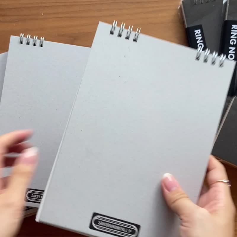 RING NOTE 灰 x 灰 铅字印刷 - 笔记本/手帐 - 纸 