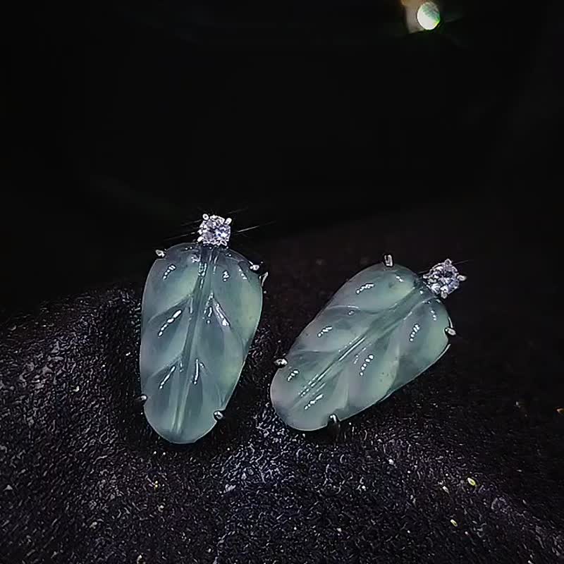 |一夜暴富|A货翡翠冰玻蓝起萤光大叶子15.7mm纯银镀18k极简耳环 - 项链 - 玉石 